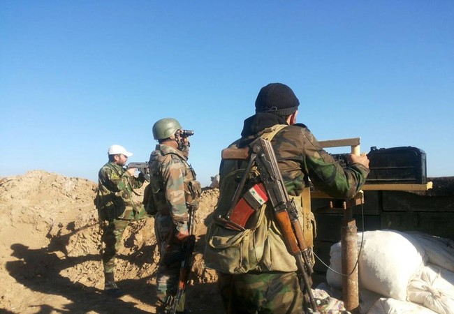 Video: Các binh sĩ Syria sử dụng ATGM tấn công hỏa điểm IS ở Deir Ezzor Binh sĩ Syria chiến đấu ở thành phố Deir Ezzor