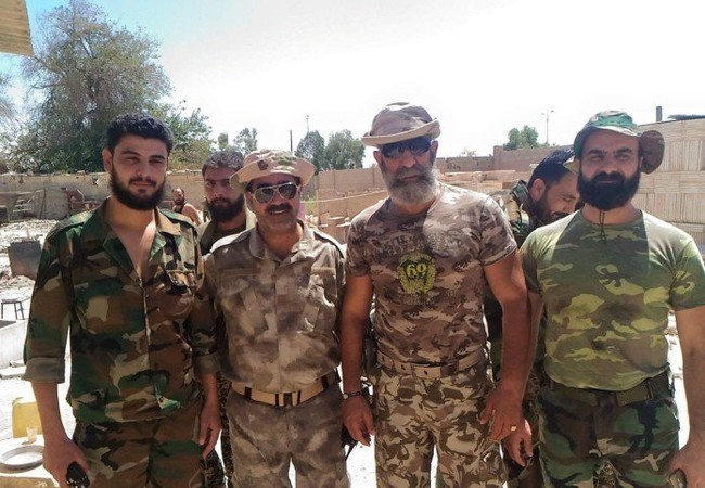 Video: IS thảm bại trong cuộc tấn công vào Deir Ezzor Các sĩ quan chỉ huy chiến trường Deir Ezzor