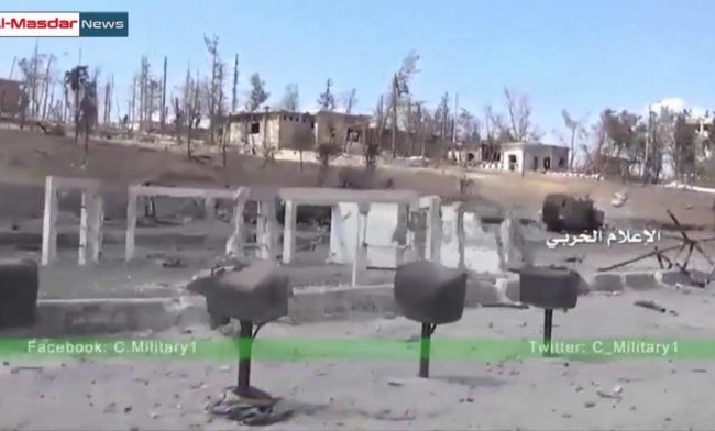 Video: căn cứ Học viện pháo binh Aleppo sau khi được giải phóng Toàn cảnh Học viện pháo binh Aleppo sau những trận chiến ác liệt