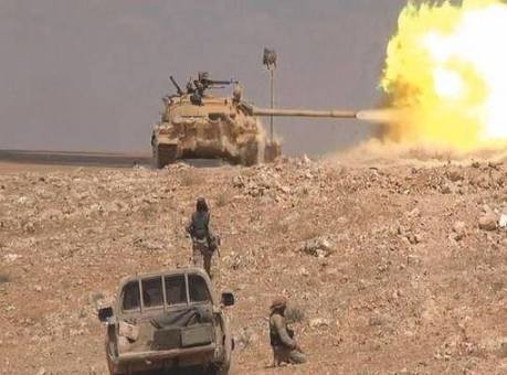 Bộ binh Syria diệt gần trăm tay súng khủng bố dưới mưa bom không quân Nga - VIDEO Quân đội Syria pháo kích ở tỉnh Hama