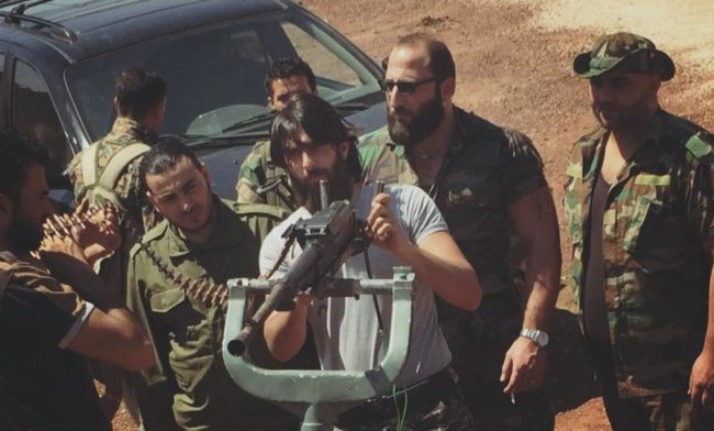 Trận chiến phòng thủ ác liệt trên cao nguyên Golan của quân đội Syria (video) Binh sĩ Trung đoàn Golan chuẩn bị vũ khí