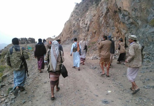 Video chiến sự Yemen: Chiến binh Houthi bắn tỉa diệt 3 lính Ả rập Xê út Lực lượng chiến binh Houthi ở Ả rập Xê út