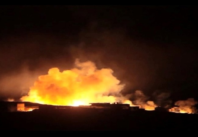 Không quân Nga và Syria dội lửa báo thù dữ dội ở Deir ez Zor (video) Không quân Nga, Syria không kích dữ dội vùng ngoại ô thành phố Deir ez Zor