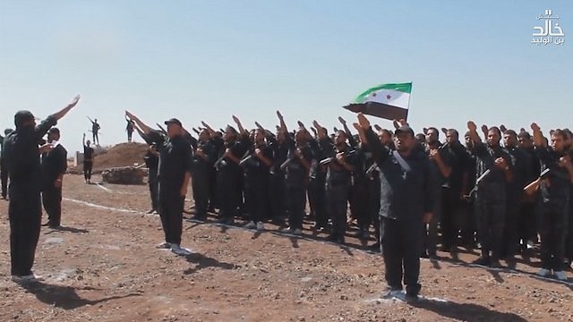 Chiến dịch “Lá chắn Euphrates” Thổ Nhĩ Kỳ chỉ đạo phiến quân đánh chiếm nhiều làng mạc của IS Nhóm Quân đội Syria tự do FSA do Thổ Nhĩ Kỳ hậu thuẫn