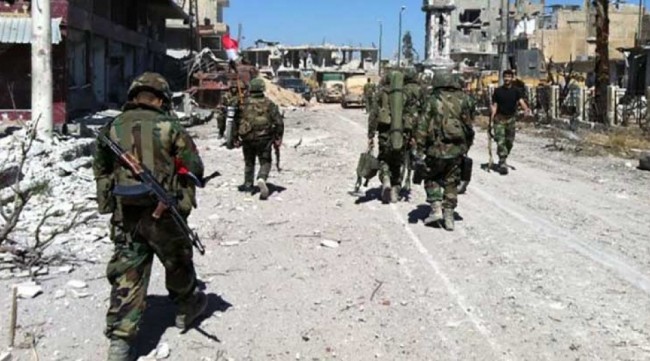Quân đội Syria tấn công dữ dội, các phiến quân liên tiếp đầu hàng ở Damascus Quân đội Syria trên đường phố Aleppo