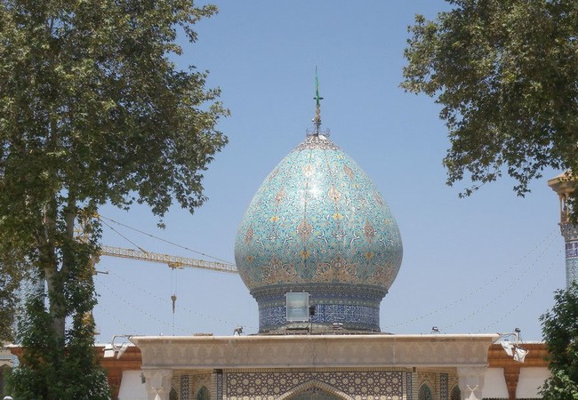 Lăng mộ ánh sáng tuyệt mỹ bậc nhất của vương quốc Ba Tư cổ Lăng mộ Shah Cheragh ở Iran
