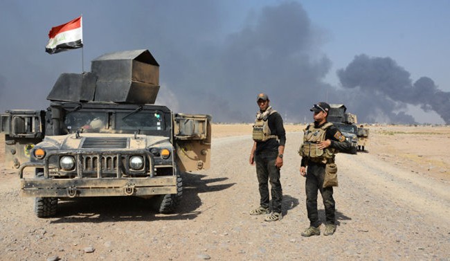 Chùm video chiến sự: Gần 800 tay súng IS bị tiêu diệt ở Mosul Binh sĩ quân đội Iraq trên đường tấn công vào Mosul