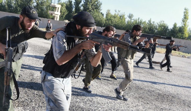 Chiến sự Syria: Đọ súng ác liệt với phiến quân ở ngoại vi Damascus Nhóm chiến binh Hồi giáo cực đoan ngoại ô Damascus