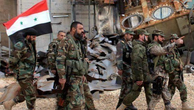Chiến sự Aleppo: Quân tinh nhuệ Syria quyết diệt sạch phiến quân (video) Thiếu tướng Suheil Al-Hassan và các binh sĩ Syria trên chiến trường Aleppo (ảnh minh họa)
