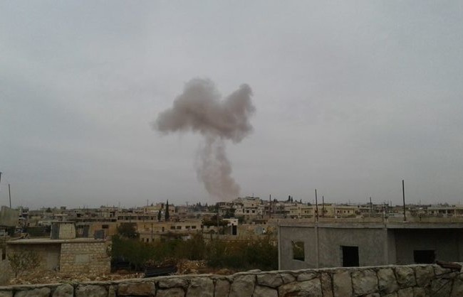 Video: Không quân Nga, Syria dội lửa, ghìm đầu phiến quân ở Hama Không quân Nga không kích các mục tiêu then chốt ở Idlib