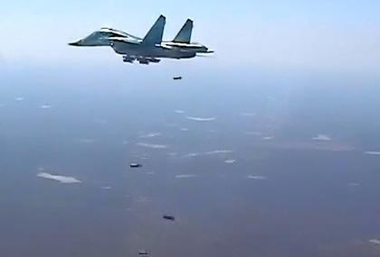 Không quân Nga trút bão lửa, đánh thiệt hại nặng phiến quân thánh chiến (video) Máy bay ném bom Su-34 không kích ở Syria