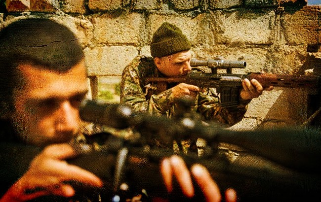 Quân đội Syria đánh bại các cuộc tấn công của IS ở Deir ez Zor Binh sĩ quân đội Syria phòng thủ ở Deir ez Zor
