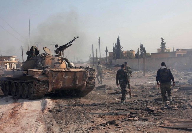 Chiến sự Syria: Quân chính phủ bức hàng phiến quân ngoại vi Damascus (video) Binh sĩ Vệ binh Cộng hòa Syria trên chiến trường ngoại ô Damascus
