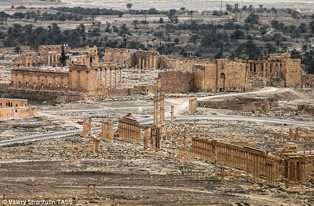 Trận chiến Palmyra: “Hổ” Syria trần tình về thất bại trước hàng ngàn phiến quân IS Toàn cảnh thành cổ Palmyra