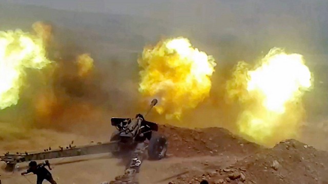 Quân đội Syria ngày đêm bắn phá ác liệt phiến quân ngoại vi Damascus Pháo binh quân đội Syria pháo kích ác liệt vào khu vực Wadi Baradi