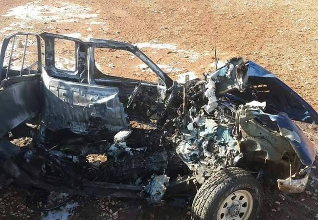 Mỹ tiêu diệt 2 thủ lĩnh, 10 tay súng thánh chiến ở Idlib Chiếc xe chở hai thủ lĩnh phiến quân bị thiêu rụi ở Idlib