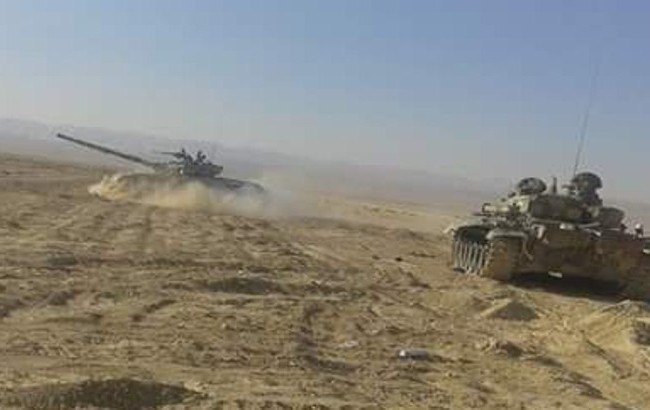 Quân đội Syria diệt 25 tay súng IS tại ngoại vi căn cứ chiến lược T-4 Xe tăng quân đội Syria trên vùng sa mạc tỉnh Homs