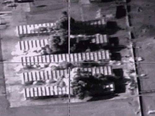 Chảo lửa Deir Ezzor: Tu-22M3 Nga thiêu hủy nhà máy vũ khí của phiến quân IS (video) Nhà máy chế tạo vũ khí của IS bị không kích