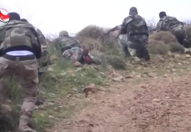 Không quân yểm trợ dân quân Syria tấn công IS trên chiến trường Hama (video) Lực lượng NDF tiến công trên vùng nông thôn phía đông Hama