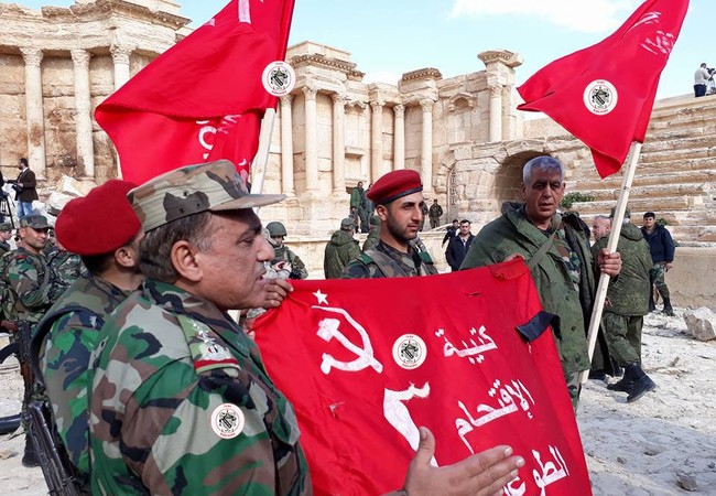 Chiến sự Syria: Chiến đấu cơ Nga quần đảo, quân Assad đánh đòn kết liễu IS (video) Binh sĩ quân đoàn tình nguyện số 5 trên chiến trường thành phố Palmyra
