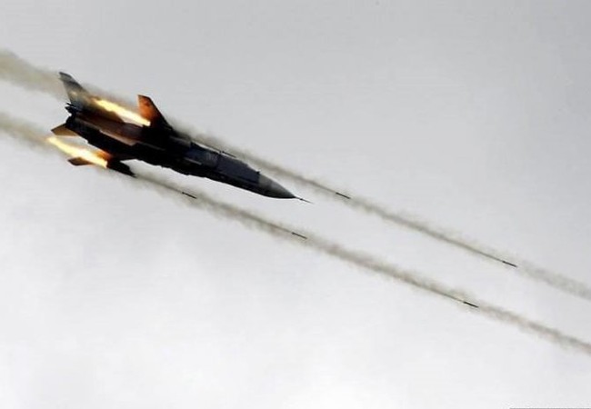 Không quân Nga, Syria ồ ạt tập kích mục tiêu phiến quân (video) Không quân Nga không kích IS trên vùng nông thôn đông Aleppo