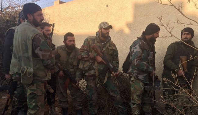 Quân đội Syria đánh chiếm địa bàn phiến quân ở ngoại vi Damascus (video) Binh sĩ quân đội Syria trong cuộc tấn công ở ngoại ô thủ đô Damascus
