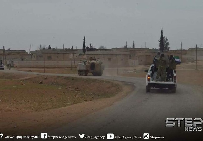 Phiến quân Syria ồ ạt tấn công thị trấn ở Hama, nguy cơ dìm trong biển máu Nhóm khủng bố Al-Qaeda Syria sử dụng xe thiết giáp của Thổ Nhĩ Kỳ tiến công trên chiến trường Hama