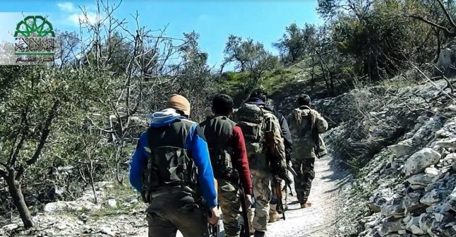 Chiến sự Syria: Nóng bỏng các chiến trường Dara'a, Latakia Lực lượng Hồi giáo cực đoan chuyển quân từ Thổ Nhĩ Kỳ vào Latakia, Syria