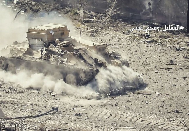 Quân đội Syria phá hủy đường hầm phiến quân ở Damascus Xe thiết giáp quân đội Syria trên chiến trường Đông Ghouta