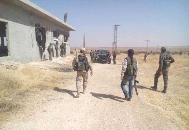 Chiến sự Syria: Quân Assad diệt 200 phiến quân tại Hama (chùm video) Binh sĩ quân đội Syria, lực lượng Tiger ở miền bắc Hama