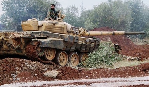 Quân đội Syria đánh dẹp phiến quân ngoại vi Damascus Xe tăng quân đội Syria trên chiến trường Damascus