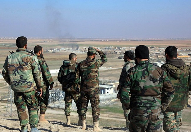 Không quân Nga-Syria ồ ạt giáng sấm sét yểm trợ bộ binh diệt khủng bố ở Hama (video) Sỹ quan, binh sĩ quân đội Syria trên chiến trường Hama