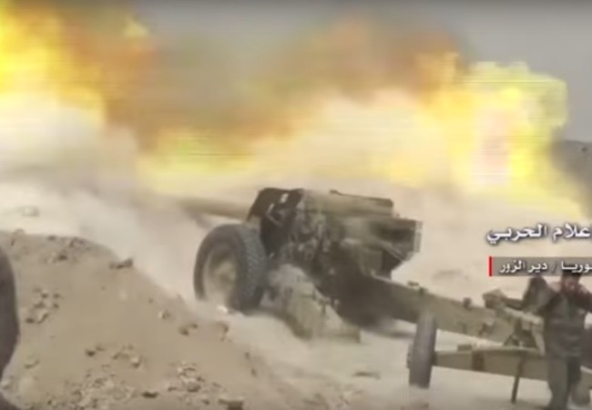 Quân đội Syria diệt thủ lĩnh và hàng loạt phiến quân IS tại Deir Ezzor (video) Quân đội Syria pháo kích mãnh liệt đánh trả IS