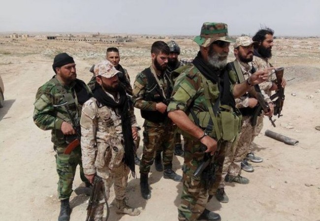Chảo lửa Deir Ezzor: Vệ binh Syria nỗ lực phá vây IS (video) Binh sĩ lực lượng lữ đoàn 104 Vệ binh Cộng hòa ở Deir Ezzor