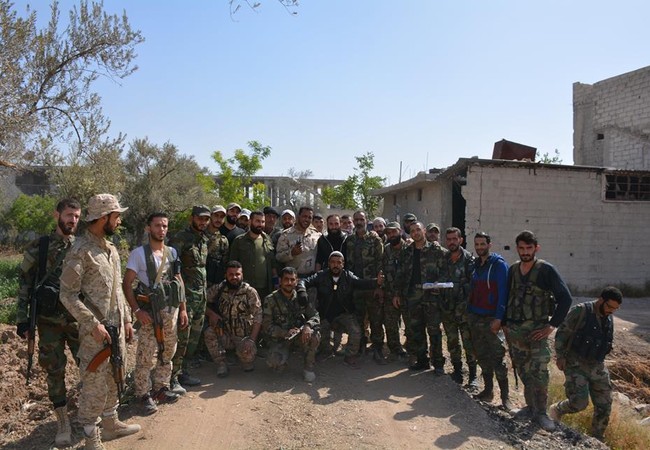 Quân đội Syria tiến công chia cắt quận Al-Qaboun Một đơn vị quân đội Syria chuẩn bị xuất kích