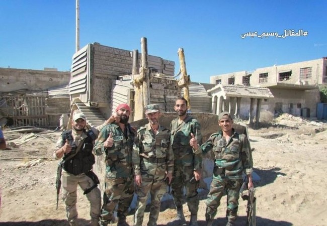 Chiến sự Syria: Quân chính phủ lại tấn công phiến quân cố thủ ngoại ô Damascus Binh sĩ lữ đoàn 105 Vệ binh Cộng hòa trên chiến trường ngoại ô Damascus sau trận chiến Al-Qaboun