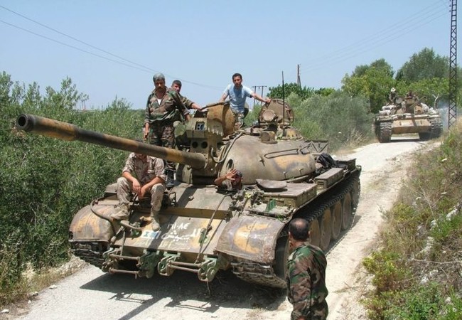 Quân đội Syria tấn công ác liệt khu vực biên giới giáp Jordan Xe tăng quân đội Syria trên chiến trường Sweida