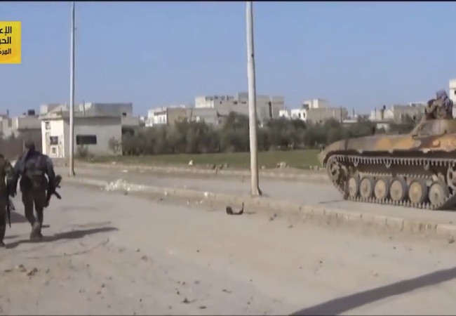 “Hổ Syria” tấn công vũ bão, giải phóng thêm 4 cứ địa IS ở Aleppo (video) Xe thiết giáp của lực lượng Tiger trên đường tiến công