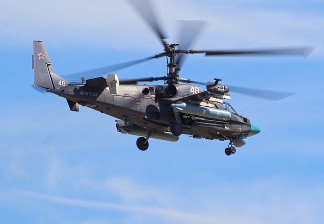 Trực thăng Ka-52 Nga phóng tên lửa thiêu xe tăng IS tại Homs Trực thăng tấn công đa nhiệm Ka-52 Nga