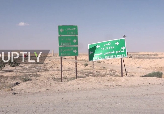 Chiến sự Syria: Quân Assad loại trận hàng trăm chiến binh IS (video) Cuộc tấn công phía nam thành phố cổ Palmyra