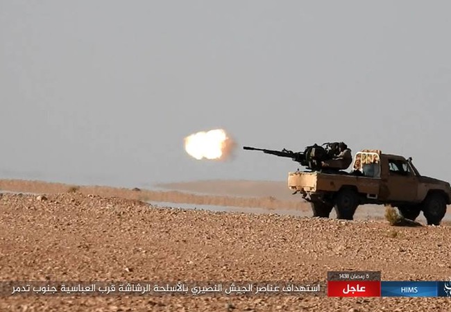 Nga trút sấm sét vào IS, giáng trả thất bại của quân đội Syria IS tấn công quân đội Syria trên chiến trường Palmyra