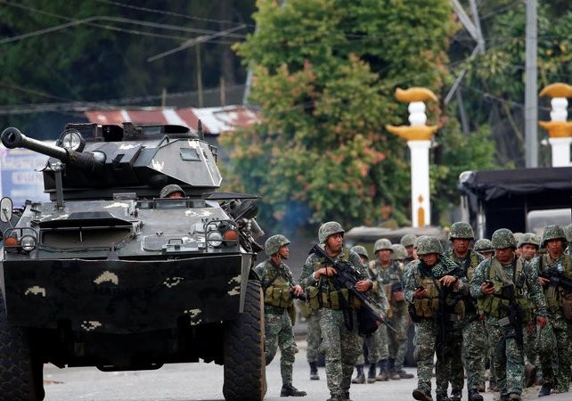 Philippines không kích nhầm, 11 binh sĩ thiệt mạng Lực lượng Lính thủy đánh bộ Philippine tham gia cuộc chiến chống khủng bố