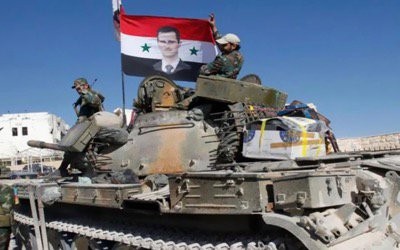 Quân đội Syria truy quét IS, chiếm các mỏ dầu ở Raqqa (video) Quân đội Syria trên đường tấn công (ảnh minh họa)