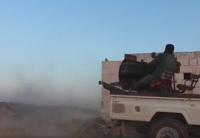 Mỹ “đổ dầu vào lửa” ở Syria, phiến quân FSA ồ ạt tấn công người Kurd (chùm video) Các tay súng thánh chiến FSA tấn công người Kurd