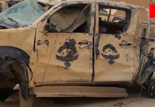 Chiến sự Syria: IS đột kích, hành quyết 8 tay súng FSA để cảnh cáo đặc nhiệm Mỹ Xe cơ giới của nhóm chiến binh thuộc Quân đội Syria tự do FSA, bị IS phá hủy trong cuộc đột kích