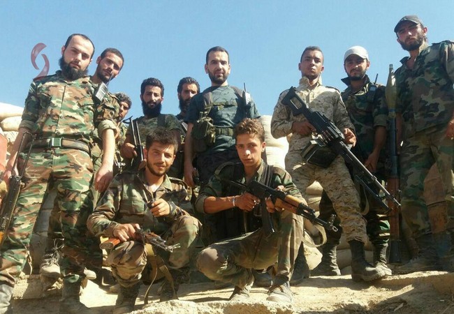 Quân đội Syria tung đòn tấn công mới nhằm vào IS Binh sĩ quân đọi Syria chuẩn bị cho cuộc tấn công phía đông Hama
