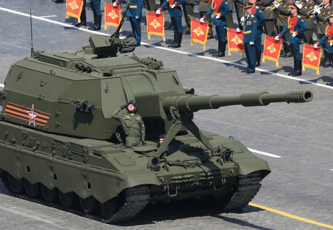 Nga sắp trang bị “siêu pháo tự hành“ Pháo tự hành mới 2S35 "Coalition-SV" trên quảng trường Đỏ