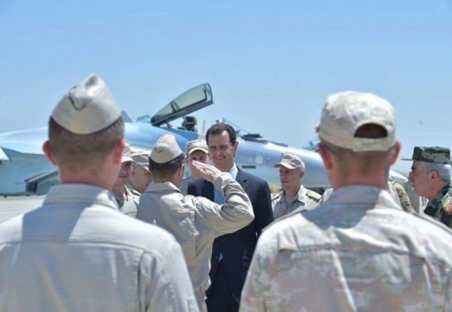 Tổng thống Syria cưỡi chiến đấu cơ Su-35 Nga (ảnh - video) Tổng thống Bashar Al-Assad có chuyến thăm chính thức đầu tiên tới Căn cứ Không quân Nga Hmaymim