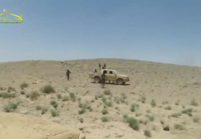 Phiến quân Mỹ hậu thuẫn lại đánh vỗ mặt quân đội Syria (video) Nhóm chiến binh thánh chiến FSA tổ chức tấn công trên sa mạc phía đông Damascus