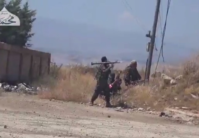 Phiến quân Syria tấn công lớn, Israel không kích dọn đường (video) Các tay súng Al-Qaeda Syria đang tấn công vào quân đội Syria
